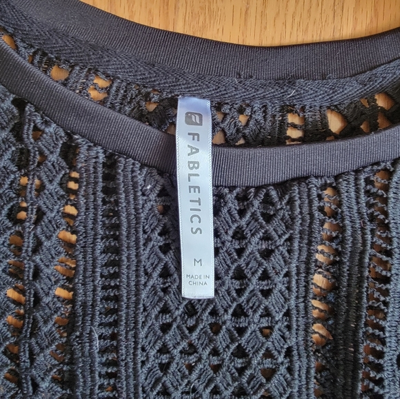 Fabletics top. - Picture 2 of 4